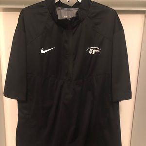 Men’s Short Sleeved Nike Pullover Windbreaker